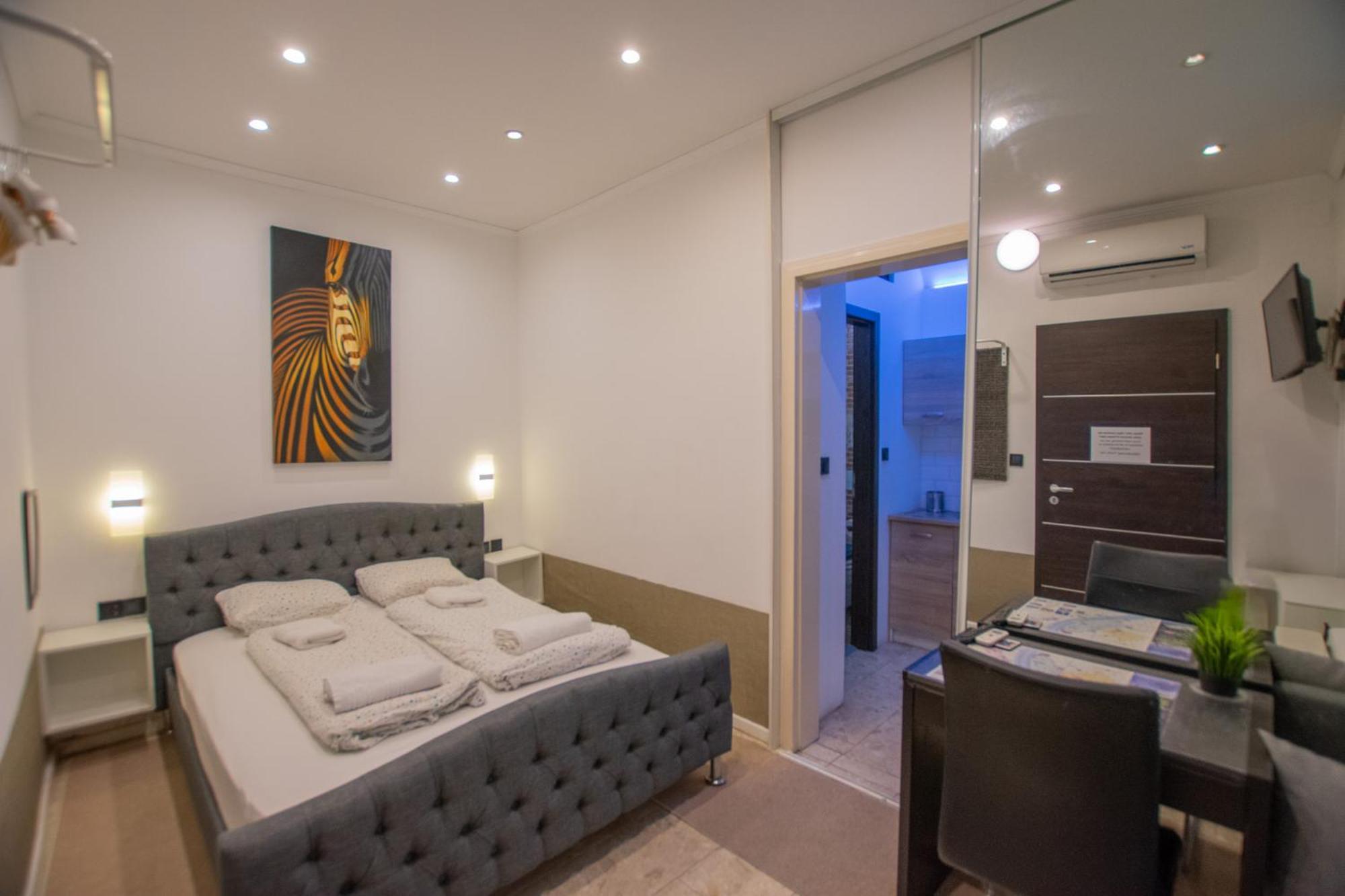 Littlepanther Budapest Luaran gambar
